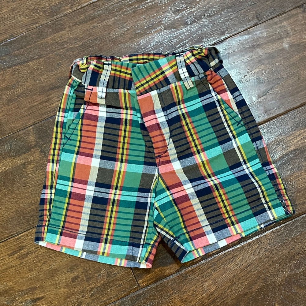 Baby Gap Boys 12-18m Plaid Shorts